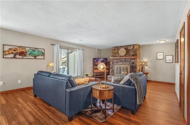 Foto del edificio - 6 Connie Ln