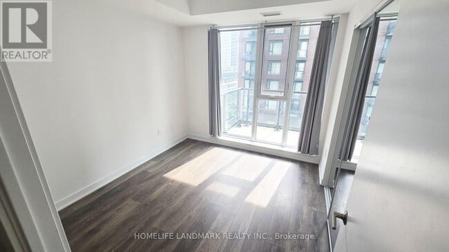 Building Photo - 130 River St