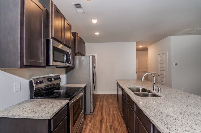 Foto del edificio - 5413 Cedar Creek Dr