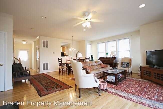 Foto del edificio - 113 Melbourne Park Cir