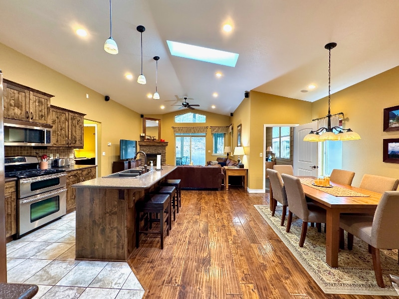 Foto principal - 153 Oakmont Lp