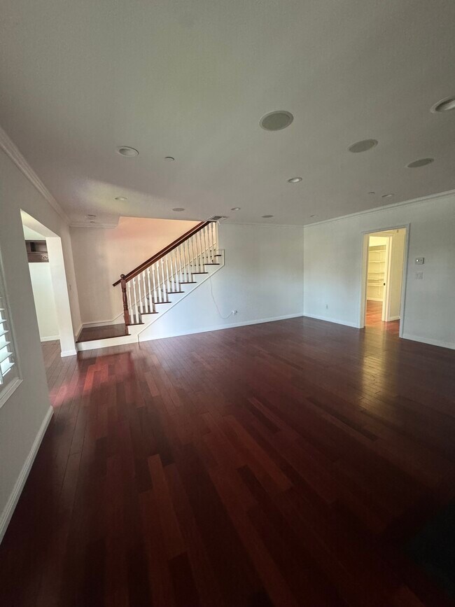 Sala de estar - 11405 McDonald St