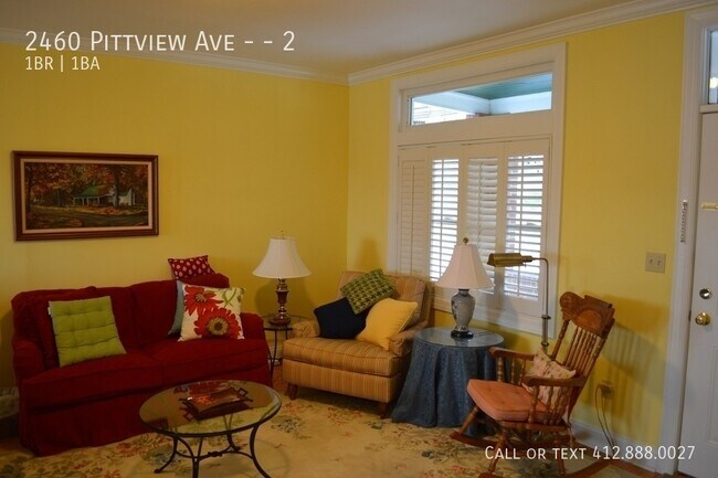 Foto del edificio - 2460 Pittview Ave