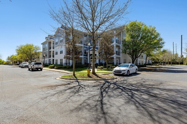 Foto del edificio - The Savoy at Southwood