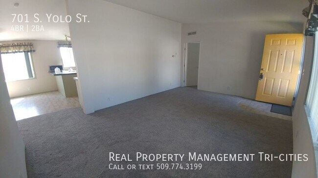 Building Photo - Great East Kennewick Location close to Fre...