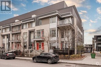 Building Photo - 48 Holmwood Ave