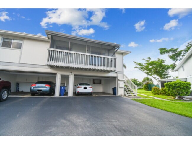 Foto del edificio - Newly listed 2-bedroom condo