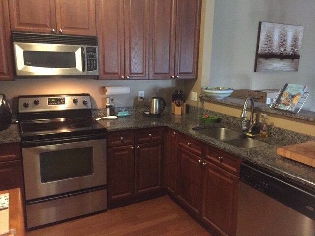 Foto del edificio - 7230 Althorp Way