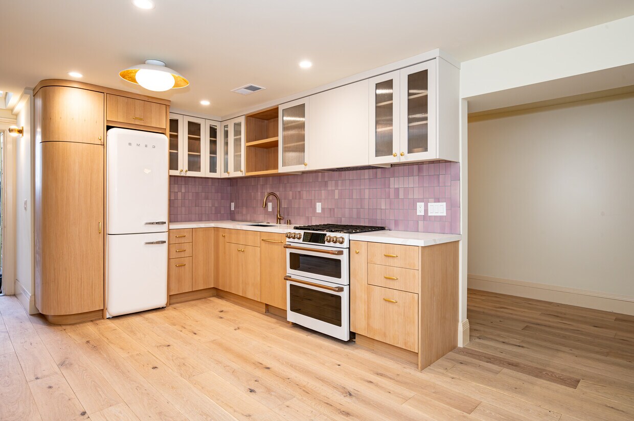 Foto principal - 582 Fell St