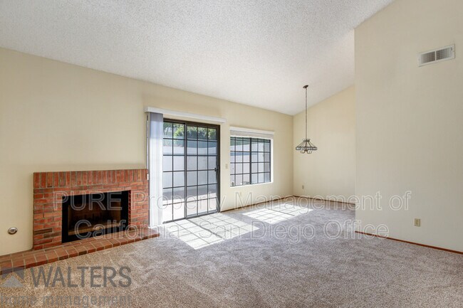 Building Photo - 1567 Apache Dr