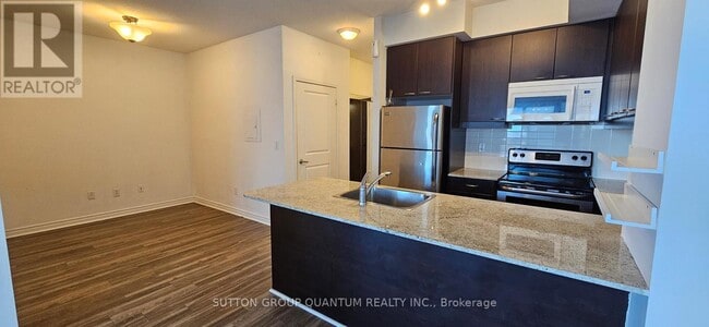 Building Photo - 385 Prince of Wales Dr