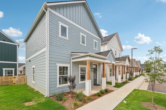 Building Photo - Magnolia Row