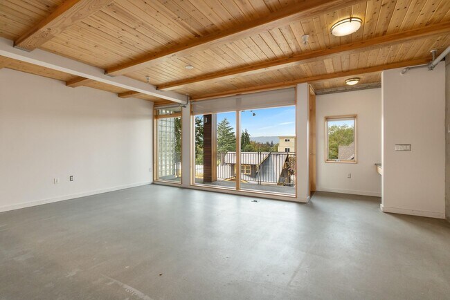 New Concrete Floors - 4216 N Mississippi Ave