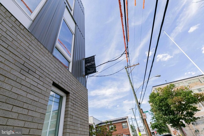 Building Photo - 1230 N Taney St