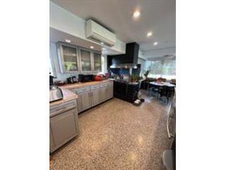 Foto del edificio - 2200 NE 26th St