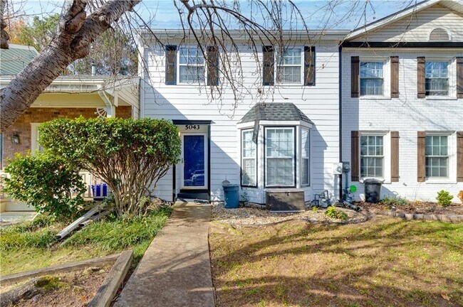 Building Photo - 5043 Bell Dr SE