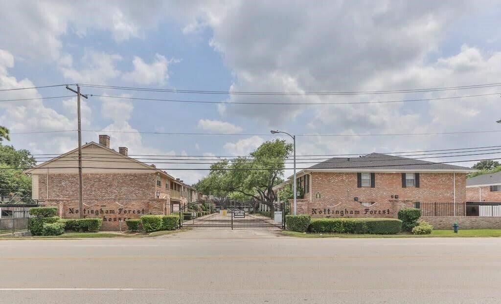 Primary Photo - 14333 Memorial Dr