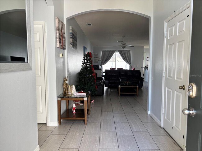 Foto del edificio - 924 Emerald Green Ct