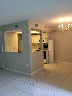 Building Photo - 1175 Paseo del Mar