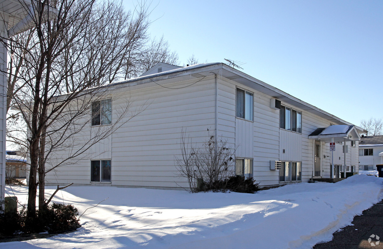 Building Photo - Centennial & Heritage Apartments