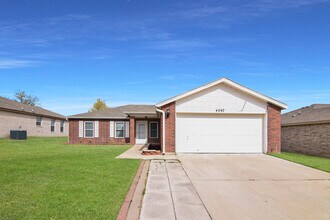 Building Photo - 4507 Hank Dr