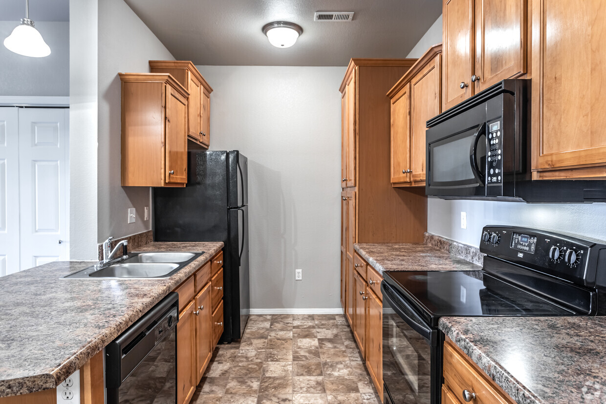 Foto principal - Coryell Courts Apartments