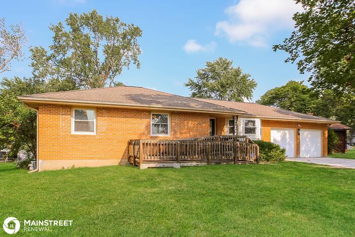 Primary Photo - 1002 FRONTIER ST, EXCELSIOR SPRINGS, MO 64024