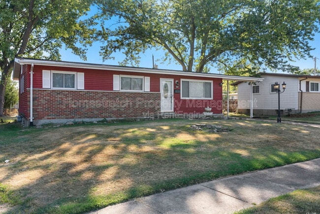 Building Photo - 560 Falcon Dr