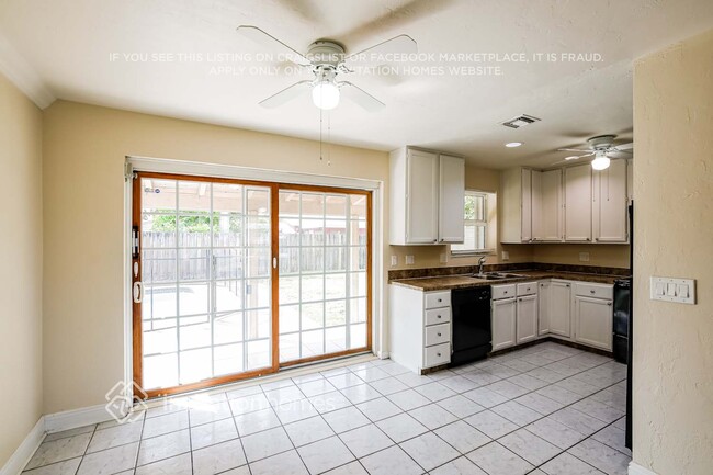 Foto del edificio - 1755 SW 37th Way