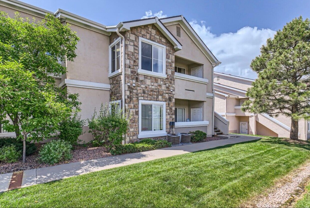 Foto principal - 3610 Strawberry Field Grove