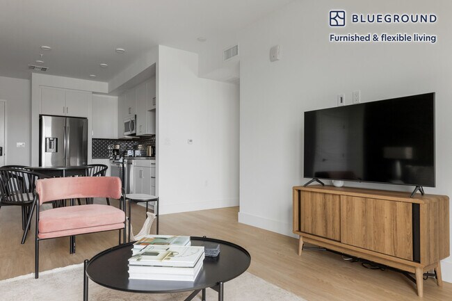 Foto del edificio - 4353 Park Blvd