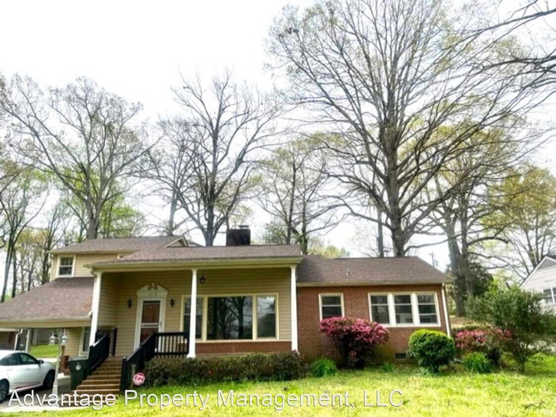 109 Circle Dr, Thomasville, NC 27360 House Rental in Thomasville, NC