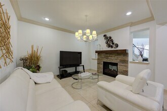 Building Photo - 13606 Teal Bluff Ln