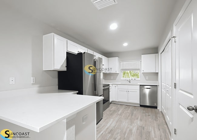 Building Photo - 13656 SW 61st Cir