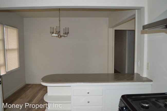 Building Photo - 3 br, 1 bath House - 605 2nd Avenue