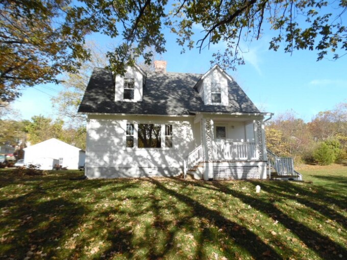 457 Lee Jackson Hwy, Staunton, VA 24401 House for Rent in Staunton