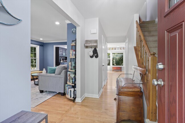 Building Photo - 5701 Edgewater Oak Ct