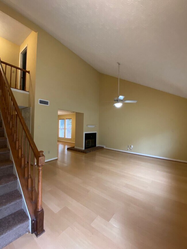 Building Photo - 3Bd/2.5Ba Single Family Home in Alpharetta