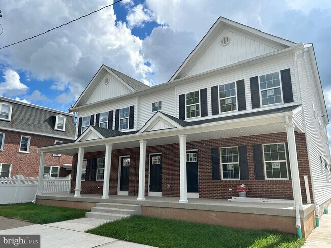 Foto del edificio - 516 Green St