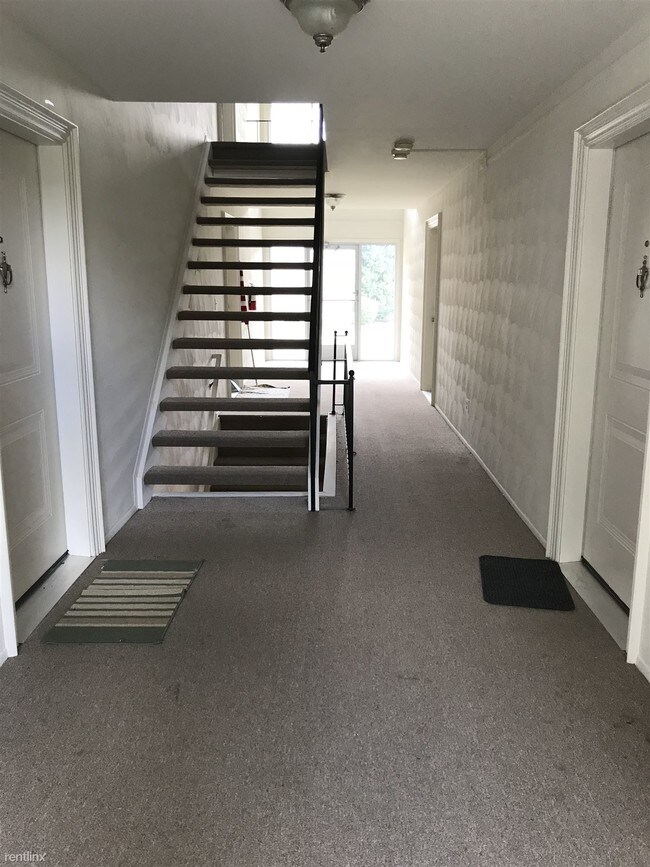 Foto del edificio - 14211 Ivanhoe Dr
