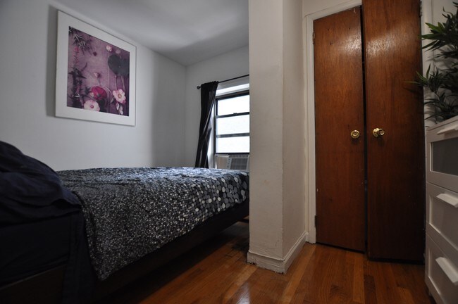 Foto del edificio - 1220 Lexington Ave