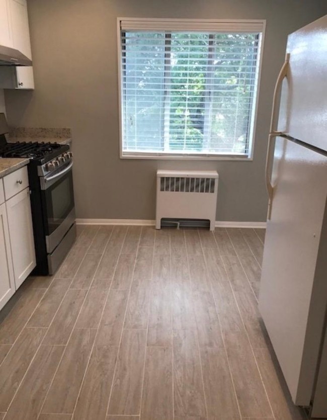 Foto del edificio - 5301 Westbard Cir