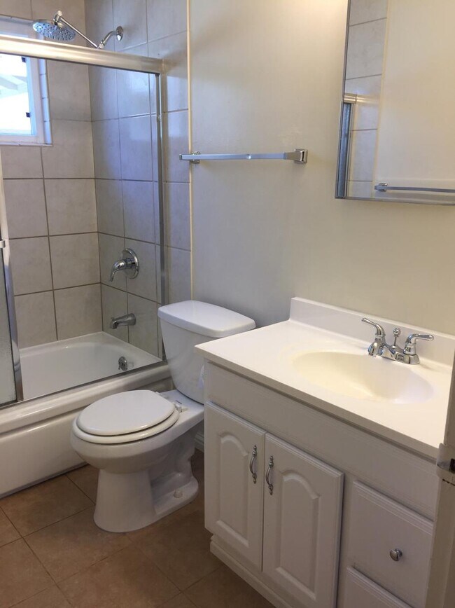 Foto del edificio - 908 Arbor Rd