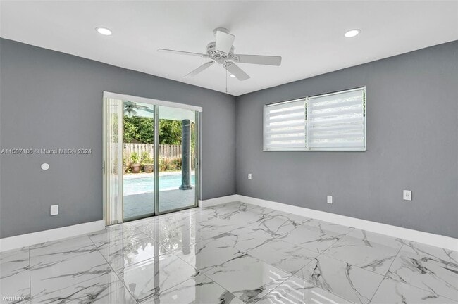 Foto del edificio - 3 br, 2 bath House - 7101 Harding St