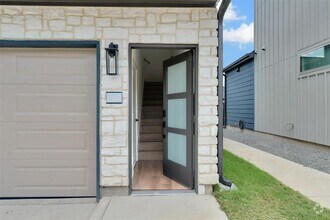 Building Photo - 1406A Forward Dr