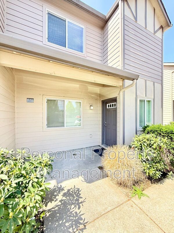 Building Photo - 12600 NE 49th St