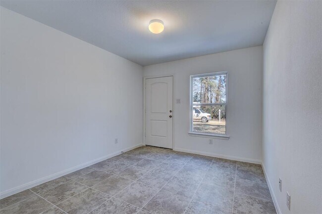 Building Photo - 15437 Arrowhead Loop W