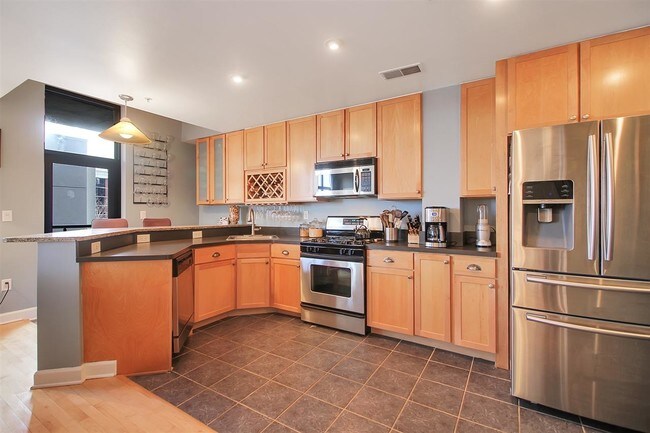 Foto del edificio - 610 Newark St.