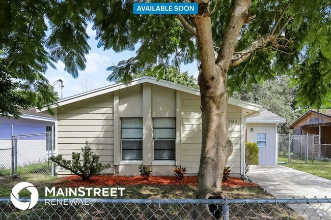 Building Photo - 5819 W Amelia St