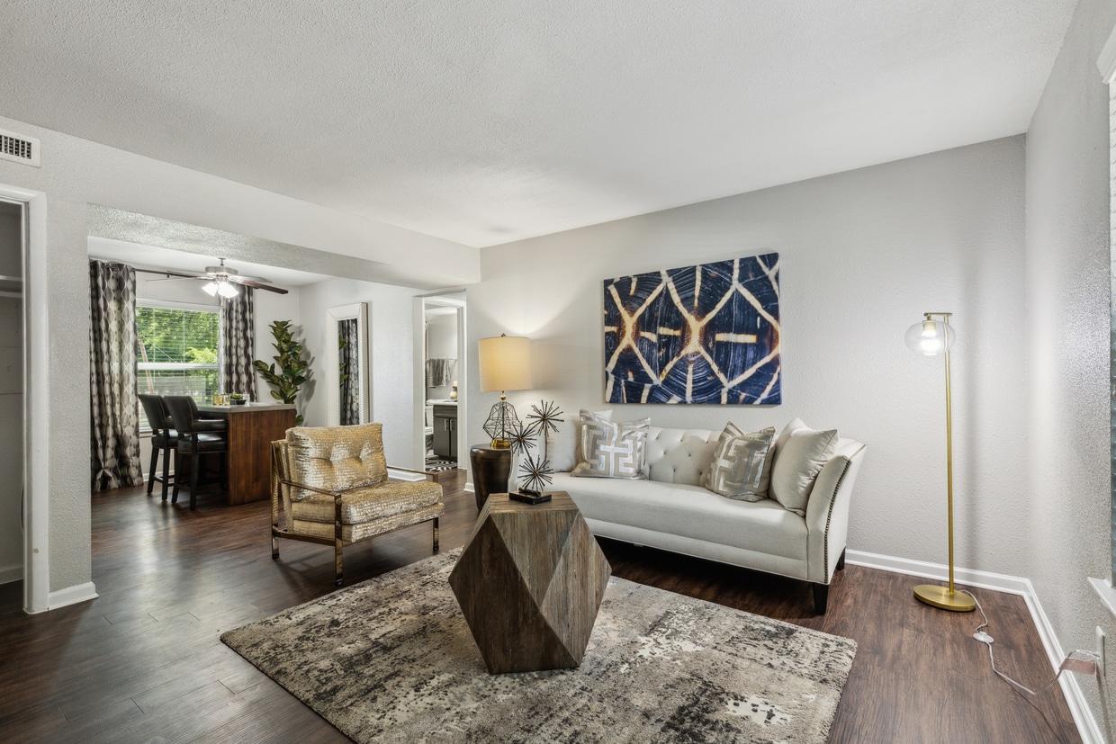 Primary Photo - Zeke Apartments